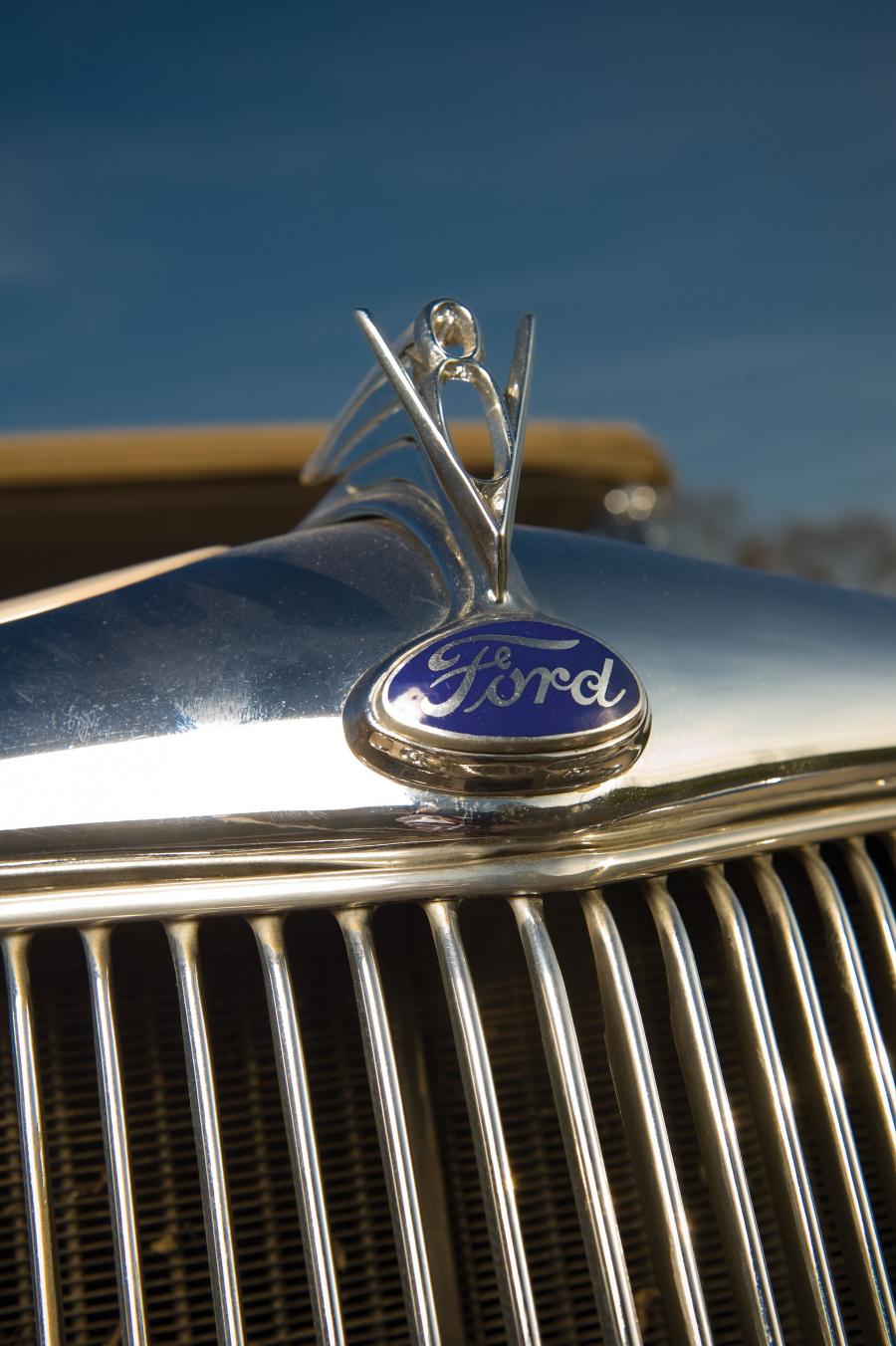  Ford V8 Model 48 DeLuxe Phaeton 1935 года  (фото 16 из 52)